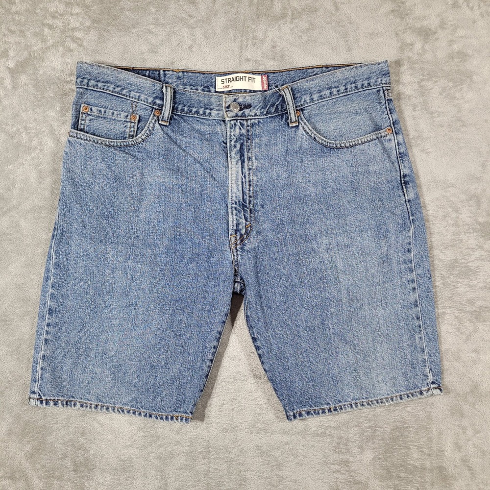 Vintage Levi's 505 Denim Shorts Men 38 Blue Straight Fit Medium Wash Y2K